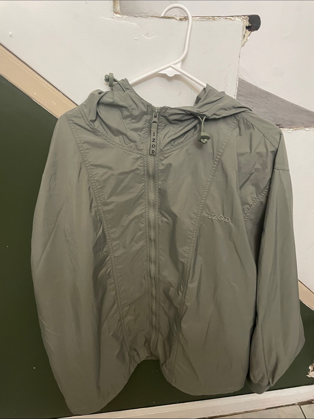 Mens Izod Hooded Windbreaker Jacket in Sage Green size L